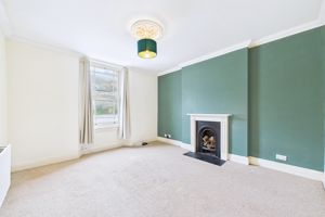 Living room- click for photo gallery